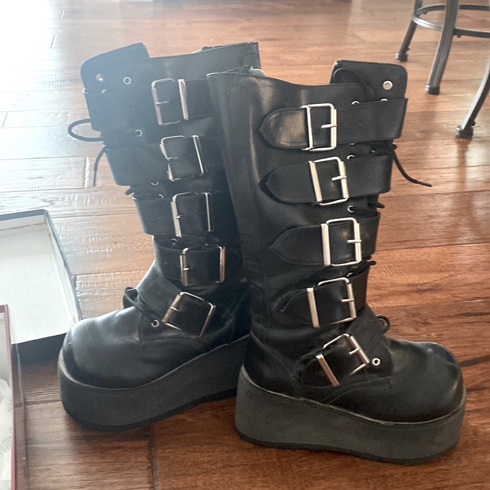 Demonia stacks